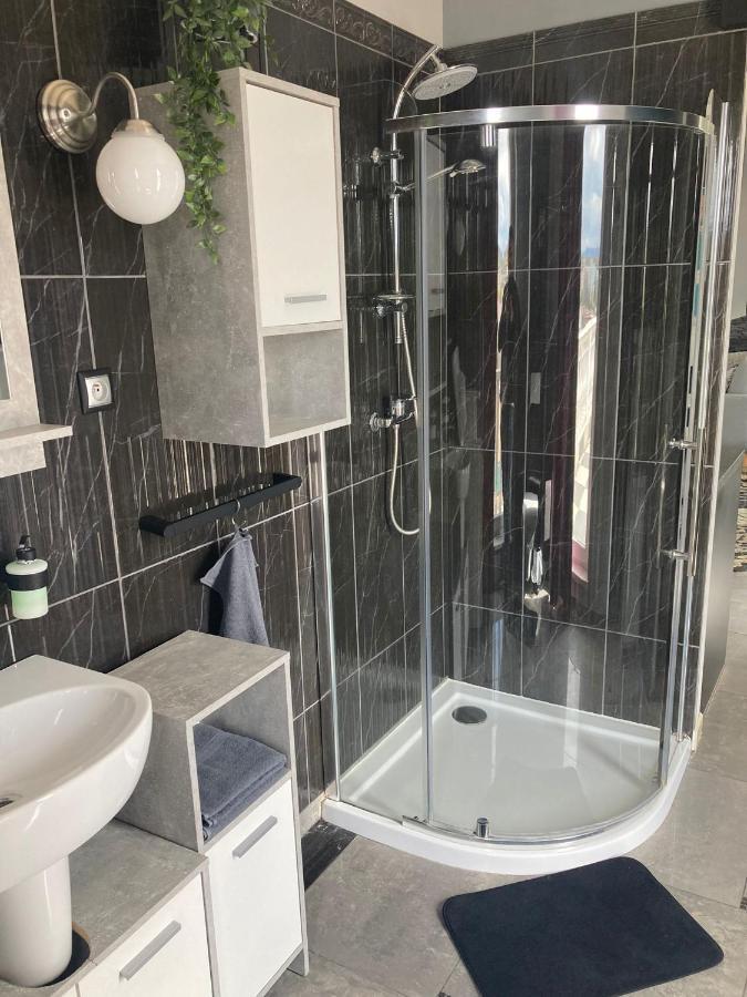 Apartmany Sabinovska Presov Ngoại thất bức ảnh