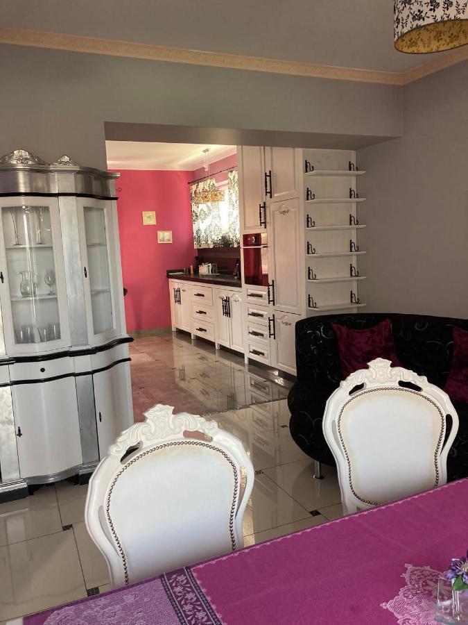 Apartmany Sabinovska Presov Ngoại thất bức ảnh